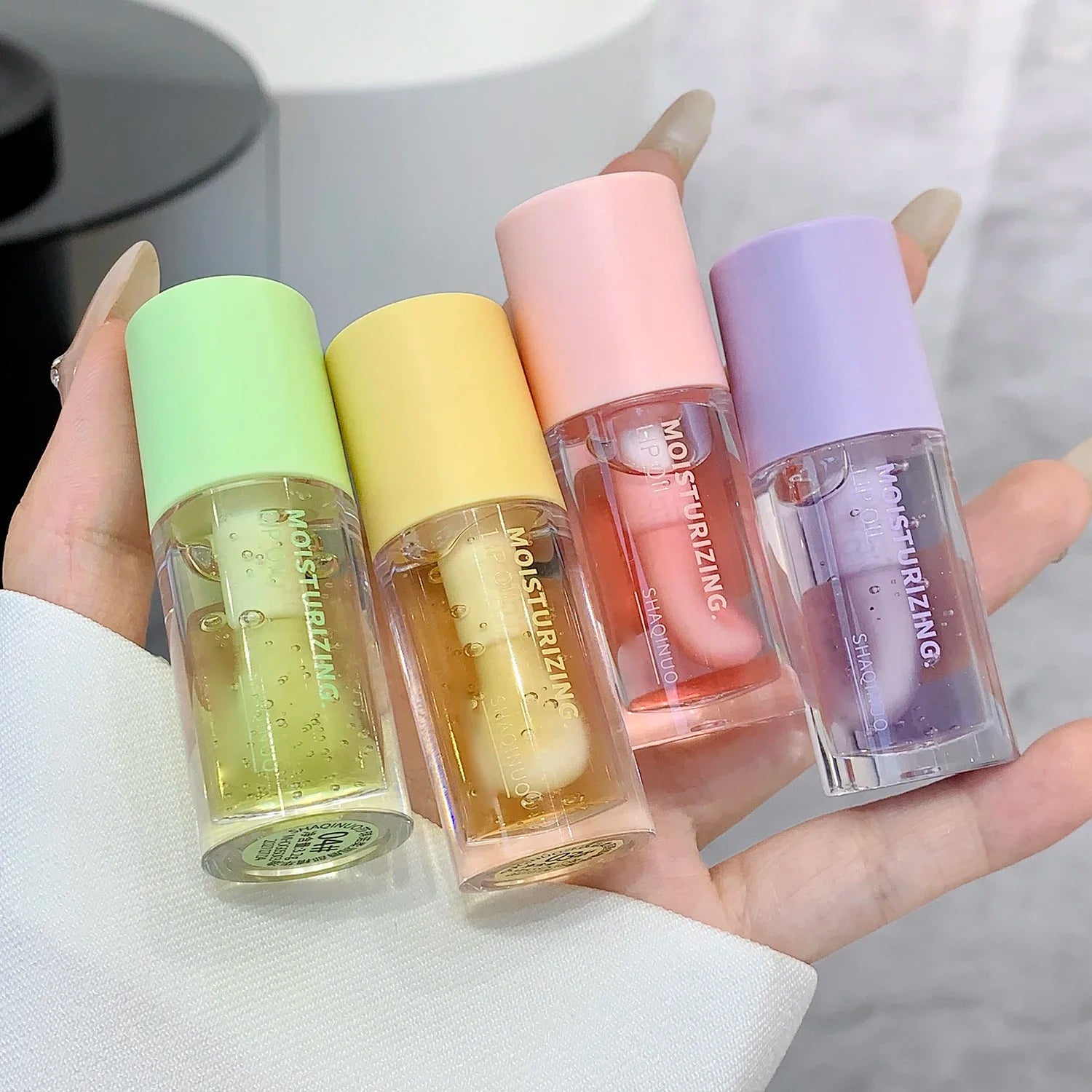 CrystalGlow Lip Gloss – Hydrating, Plumping, Mirror-Shine Lip Oil