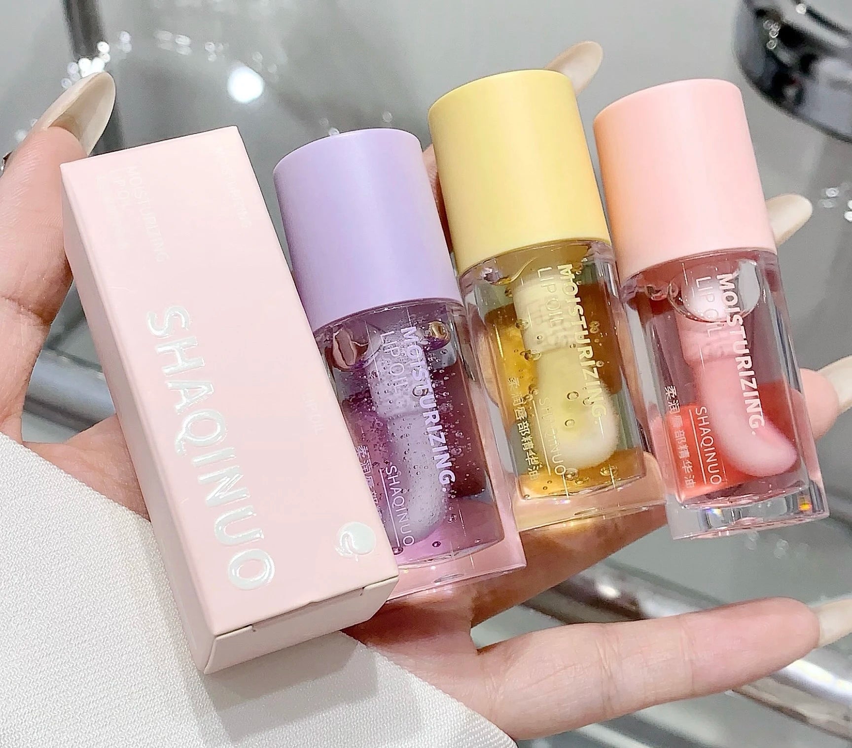 CrystalGlow Lip Gloss – Hydrating, Plumping, Mirror-Shine Lip Oil